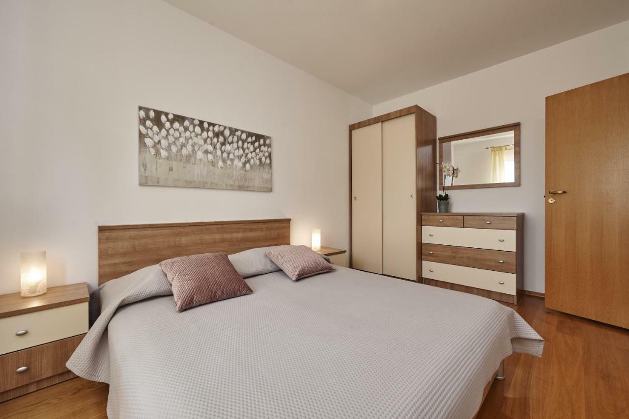 Buonocore Apartment Trogir Exterior foto